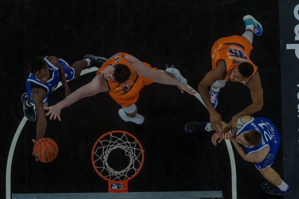 也传递了一 也传递了一