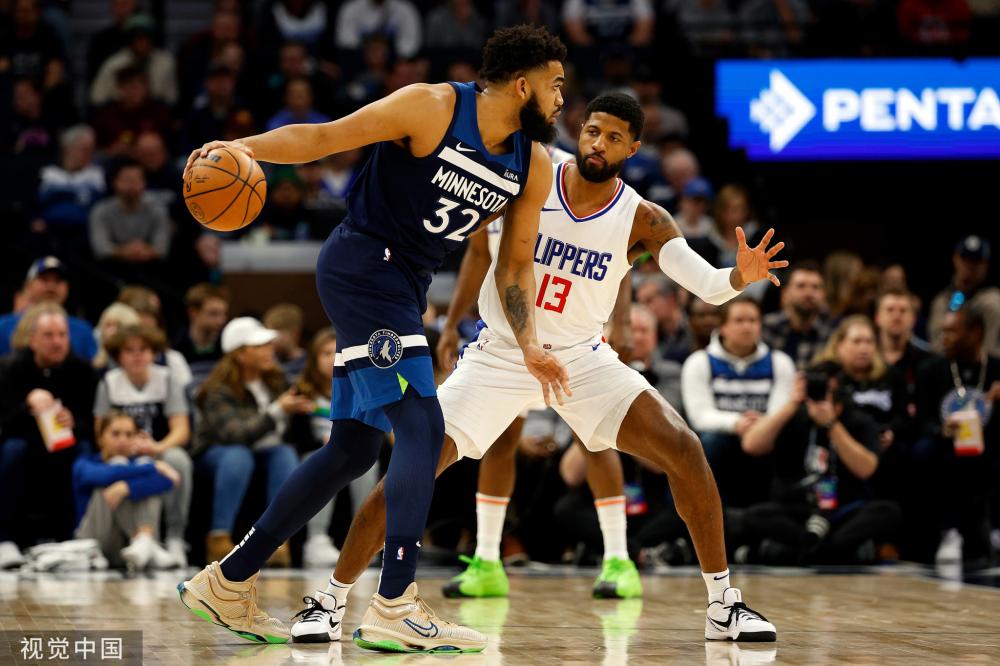 受人尊敬的 受人尊敬的