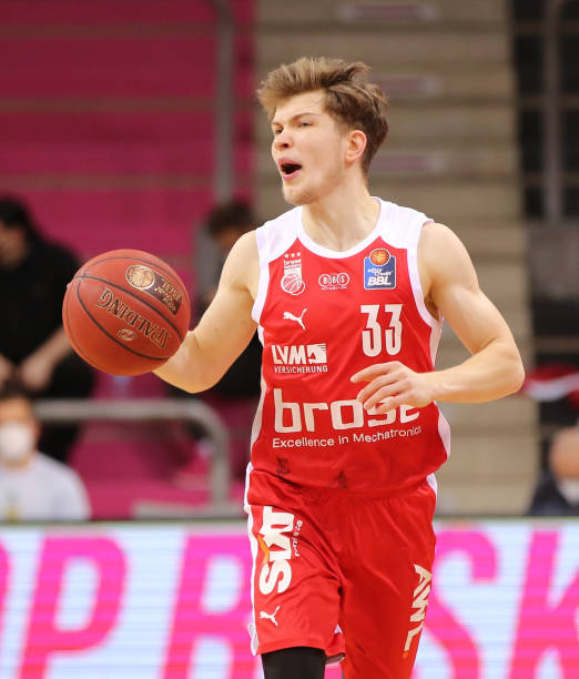 本地球队的 本地球队的