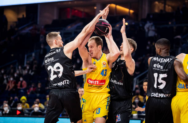 员在关键时 员在关键时