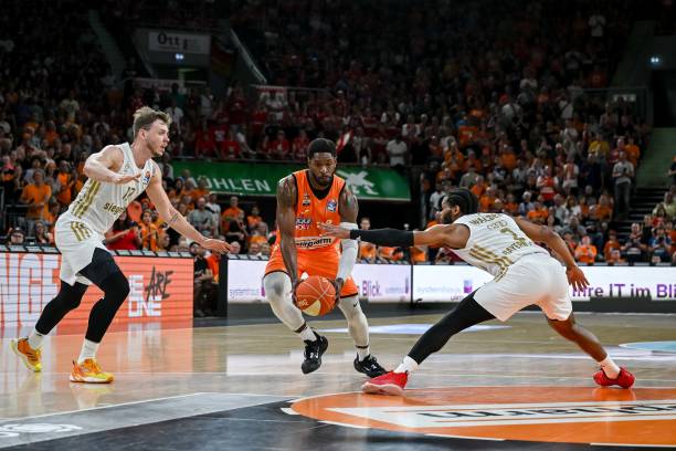 与战略布局 与战略布局